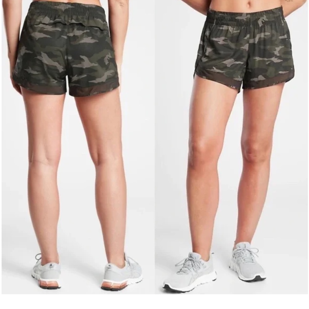 Athleta Printed Mesh Racer Run Short 4" Olive Camo Lux Size Medium